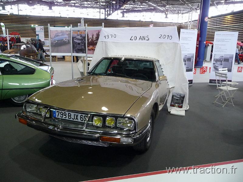 Epoquauto (35).JPG - 05/11/2010 - 69000 LYONƒPOQU'AUTO32�me Salon International Autos & Motos AnciennesCITROèN - LA SM ˆ 40 ans 1971 - 2010ImmatriculŽe : 798 BJX 69